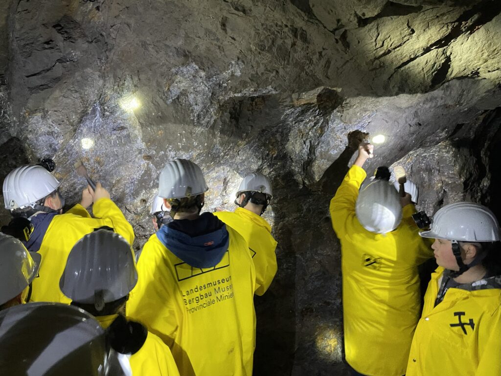 Galerie mit Bildern zur Illustration des Schullebens 2025 am AMG